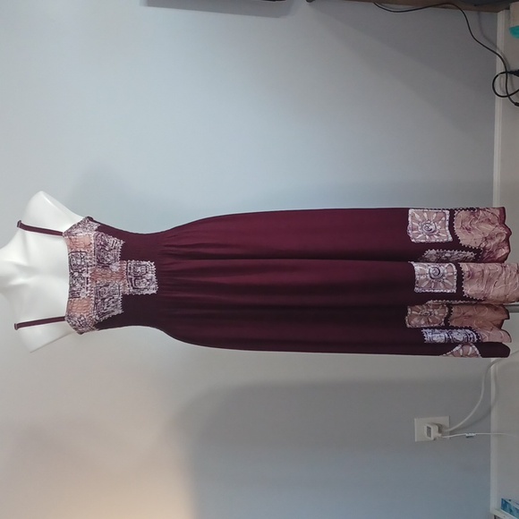 ADVANCE APPARELS maxi dress.  Spaghetti strap flowy dress.  Casual.  Free Size. - Picture 1 of 14